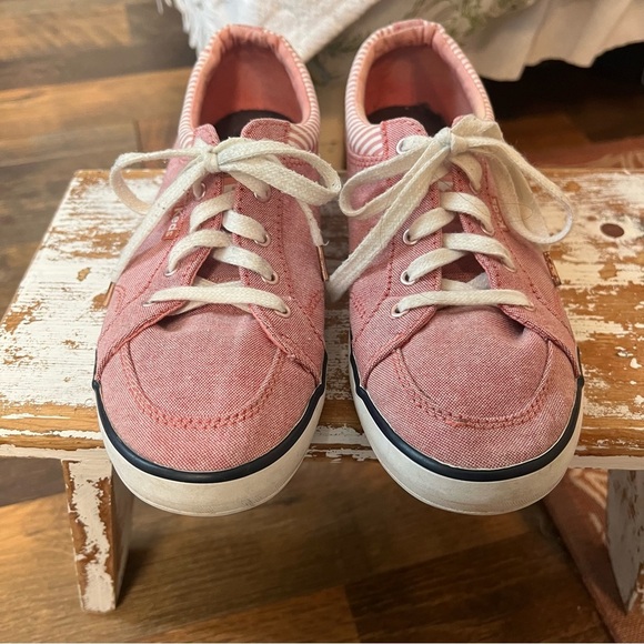 Keds Shoes - Keds light red with striped lace up tennis shoes, size 7